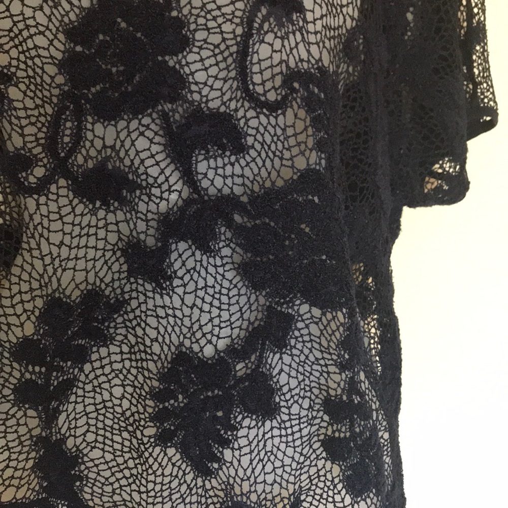 Lace top - Picture 3 of 3